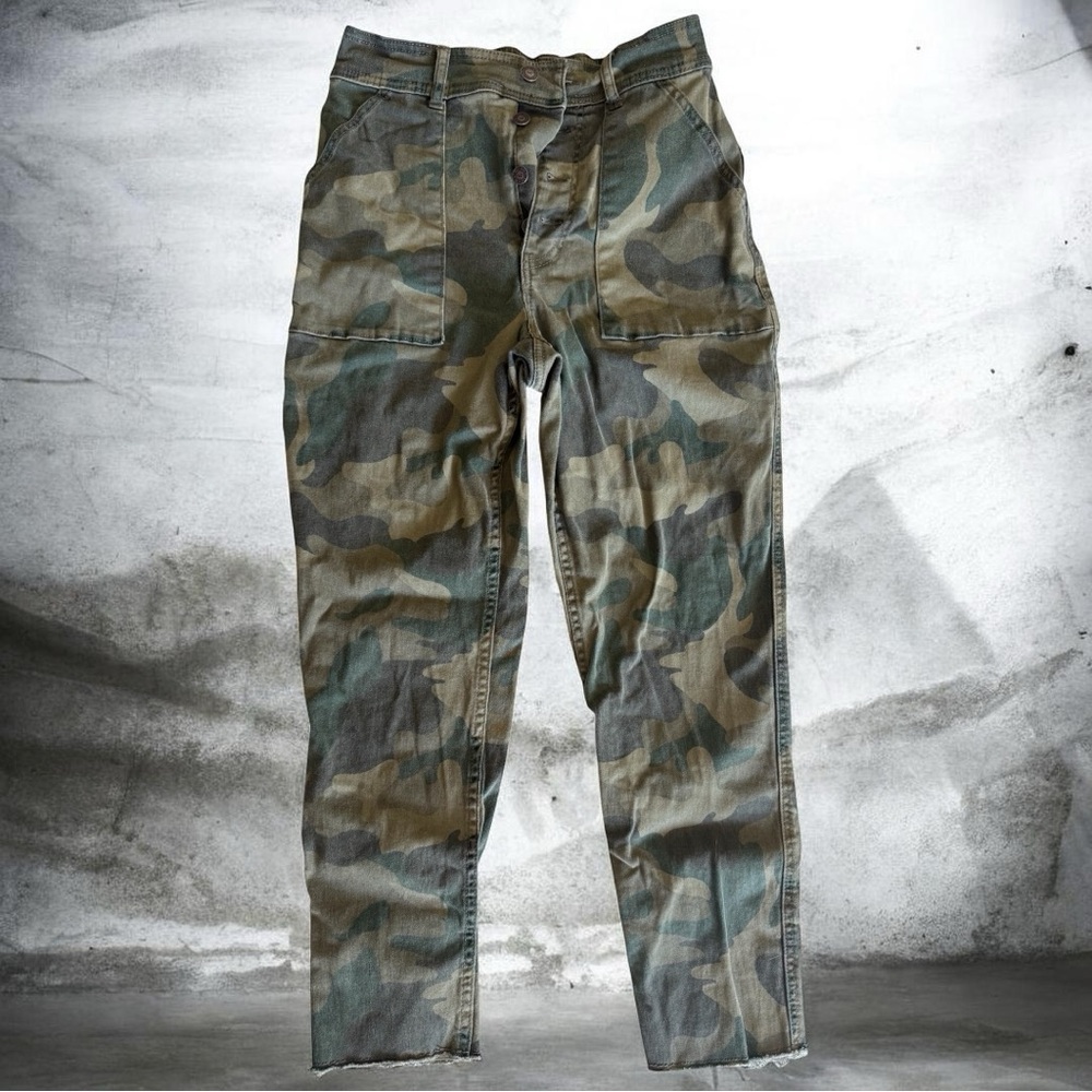 Hollister Camo Ultra High-Rise Utility Pants - Size S